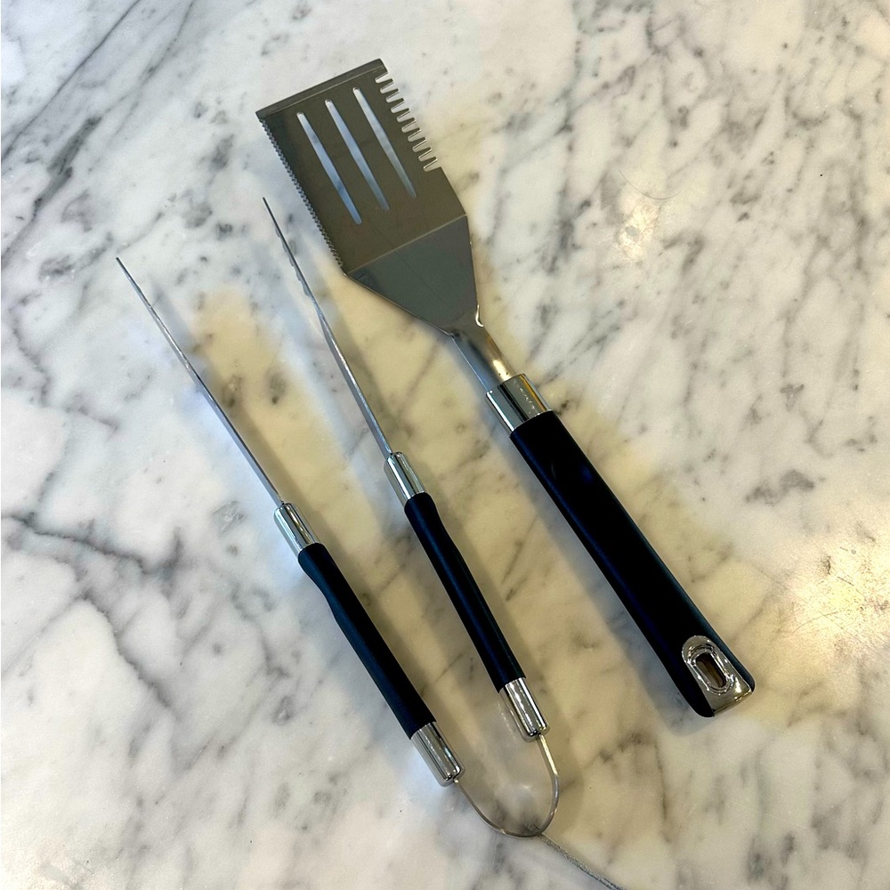 BBQ Grill Set made for Bed Bath & Beyond - Slotted Spatula & Tongs